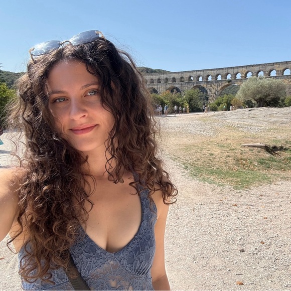 Meet your Posher, Marla - Picture 1 of 1